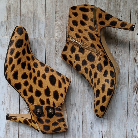 Vince Camuto Vemmey2 Cheetah Calf Hair Booties, 7.5 NWT - Picture 2 of 8